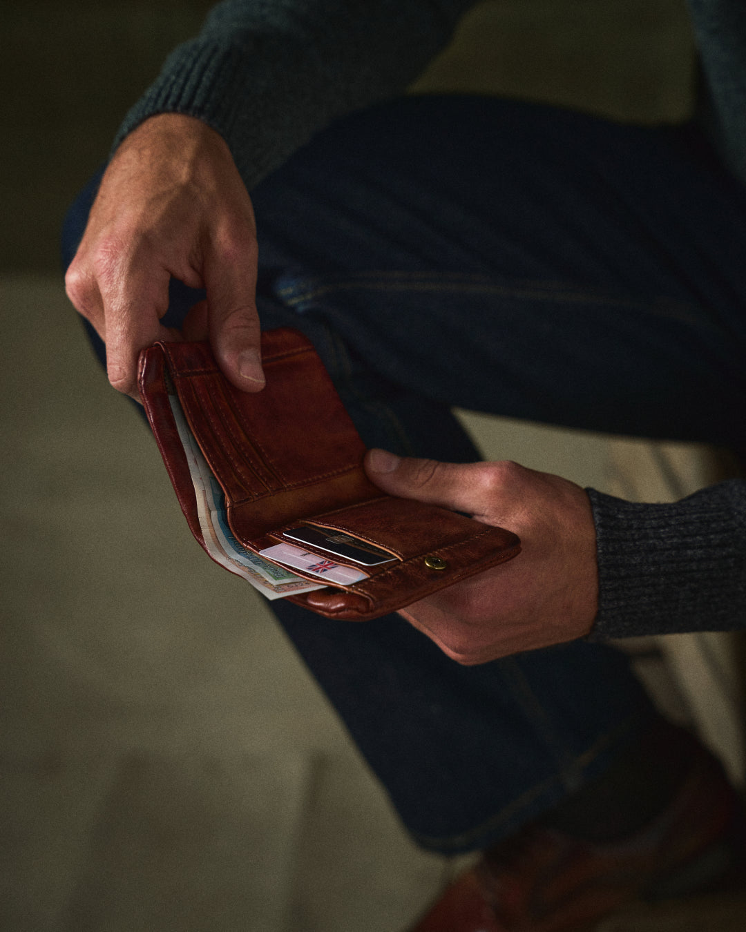 The Flintfold Full-Grain Wallet